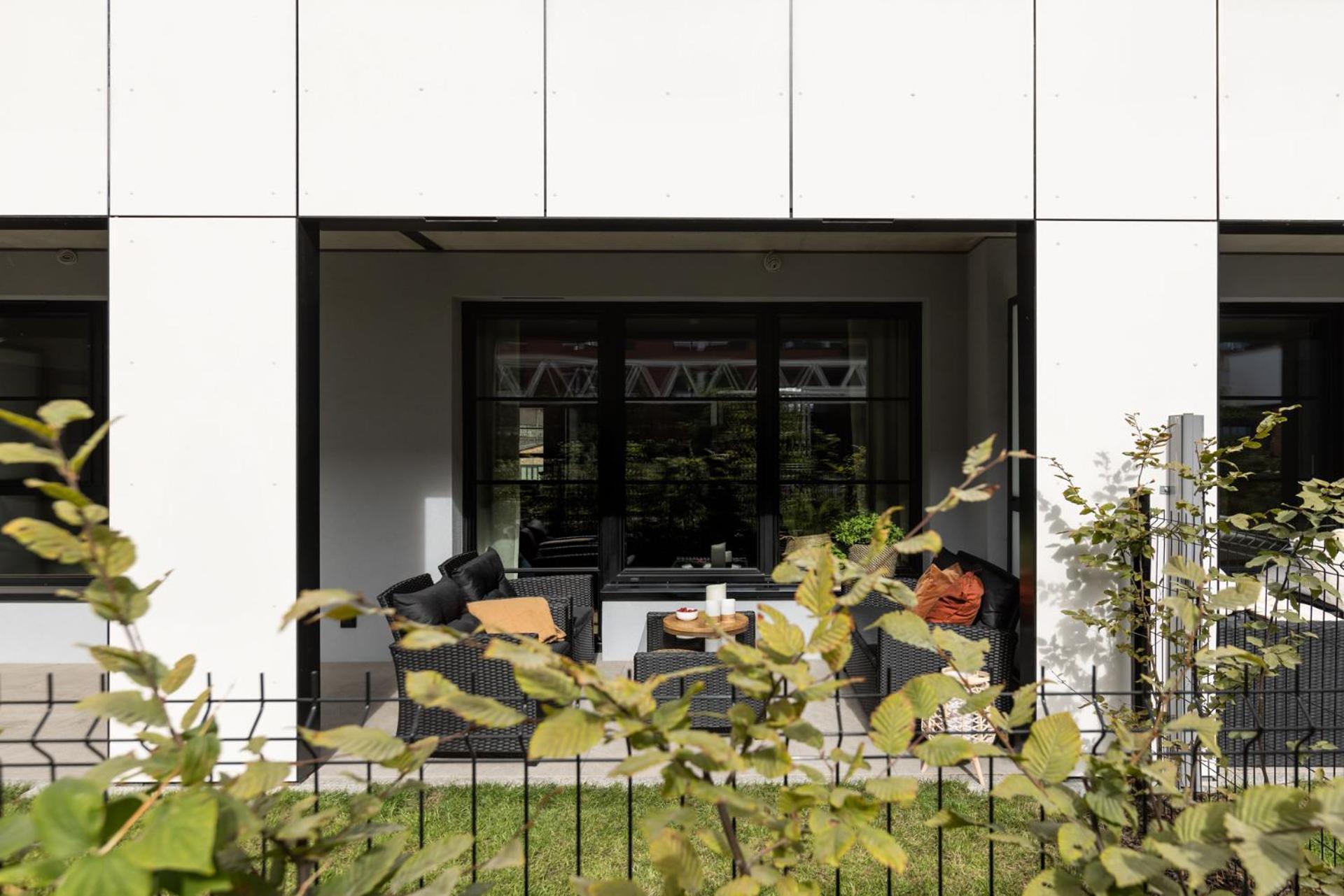 Solidarnosc Three Bedrooms & Garden Apartment グダニスク エクステリア 写真