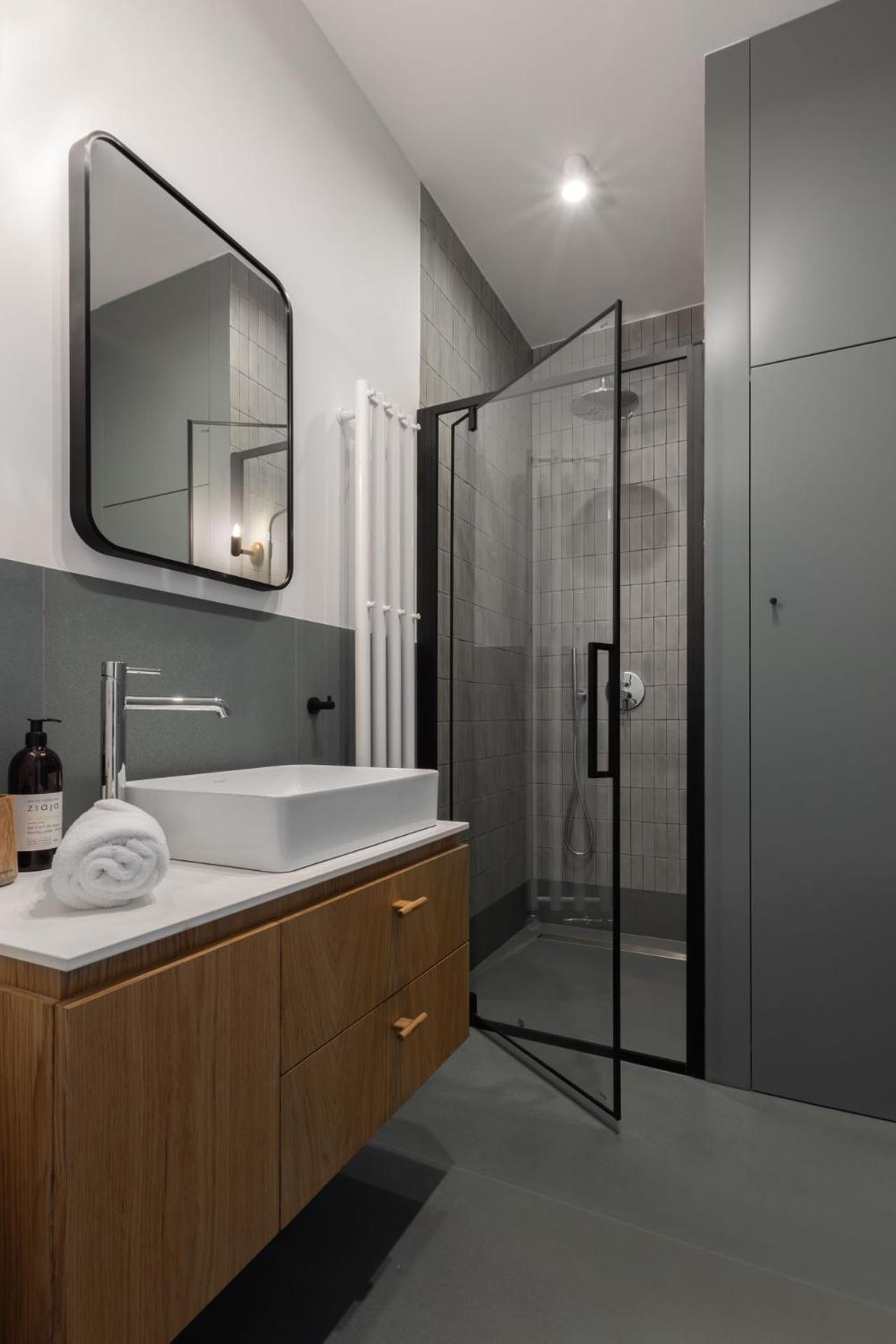 Solidarnosc Three Bedrooms & Garden Apartment グダニスク エクステリア 写真