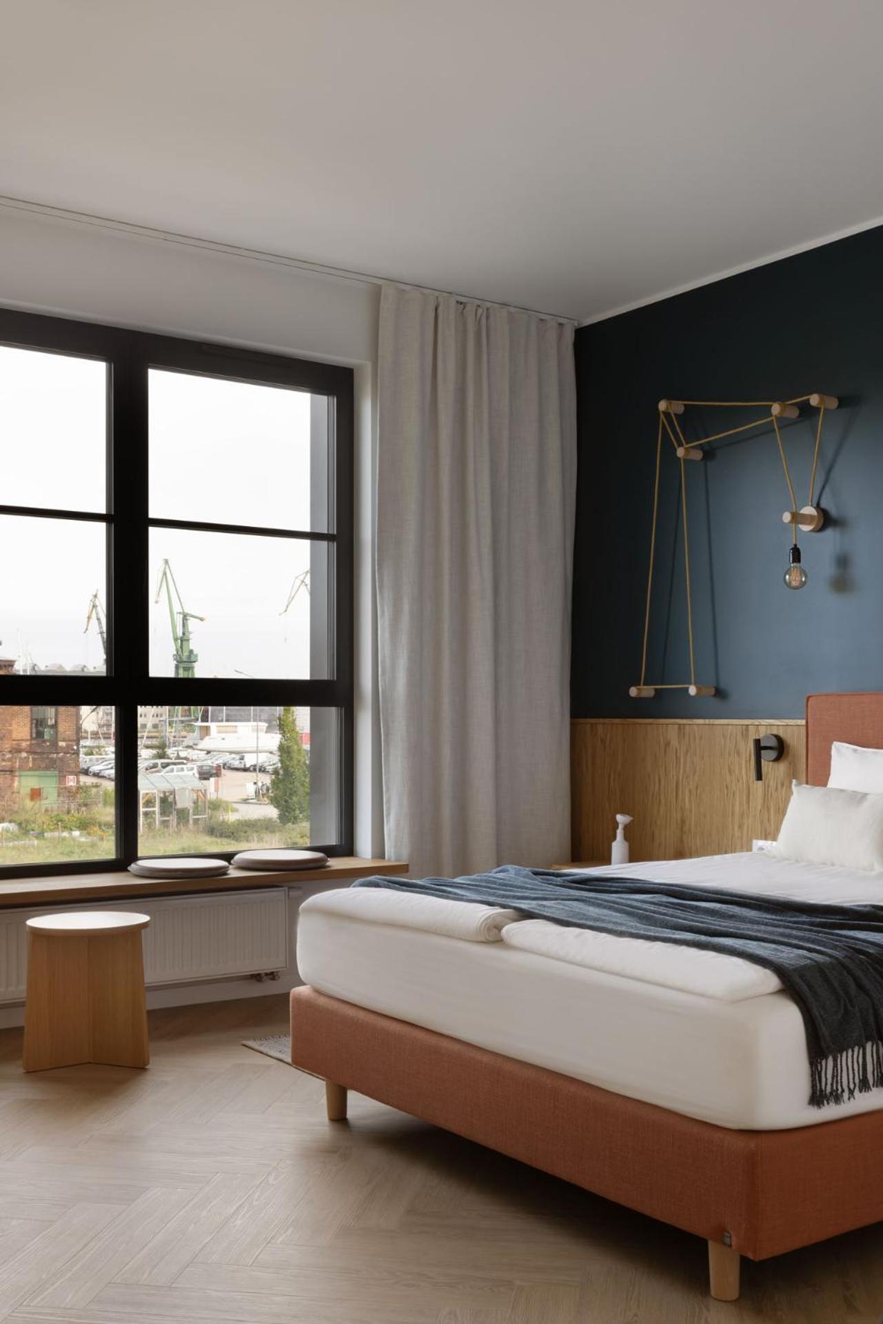 Solidarnosc Three Bedrooms & Garden Apartment グダニスク エクステリア 写真