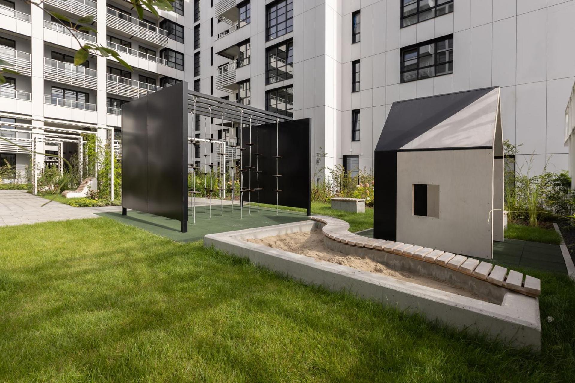 Solidarnosc Three Bedrooms & Garden Apartment グダニスク エクステリア 写真